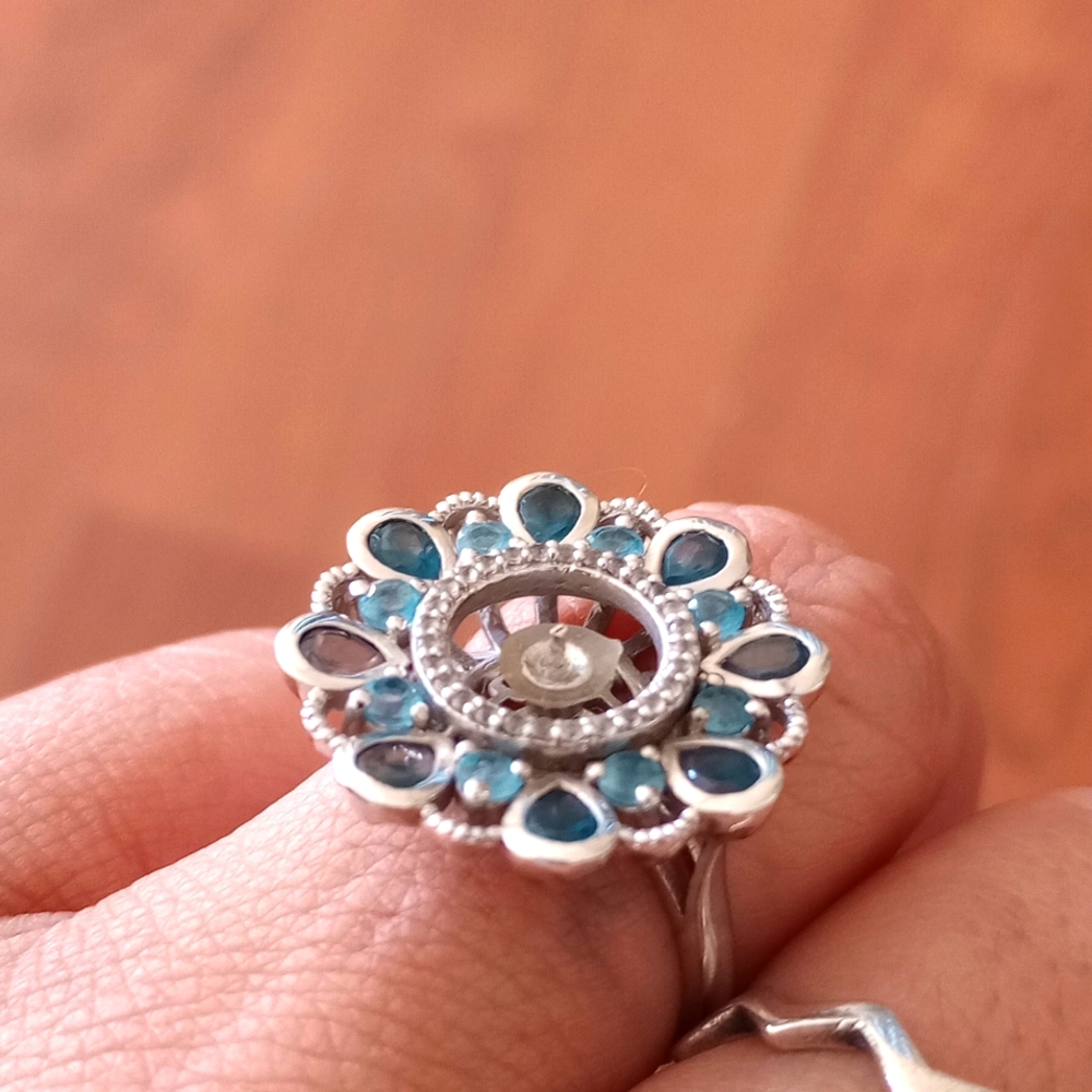 Women's jewelry